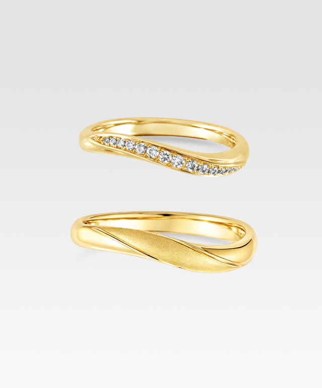 ウェーブデザインの結婚指輪 8