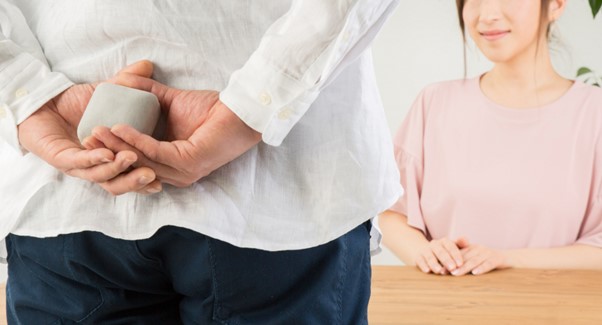一緒に選んだ婚約指輪はどうやって渡す？