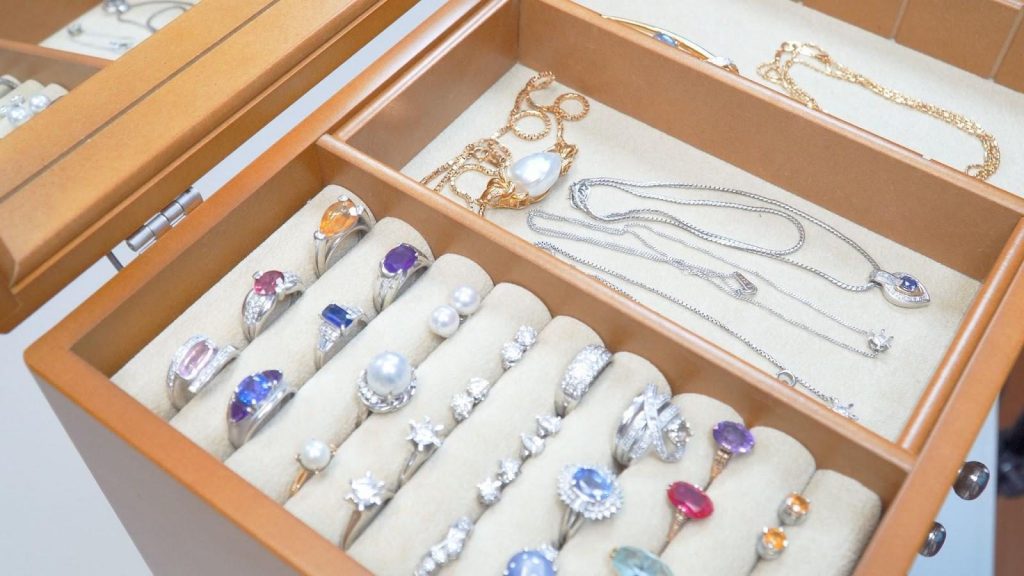 婚約指輪におすすめなダイヤ以外の13の宝石